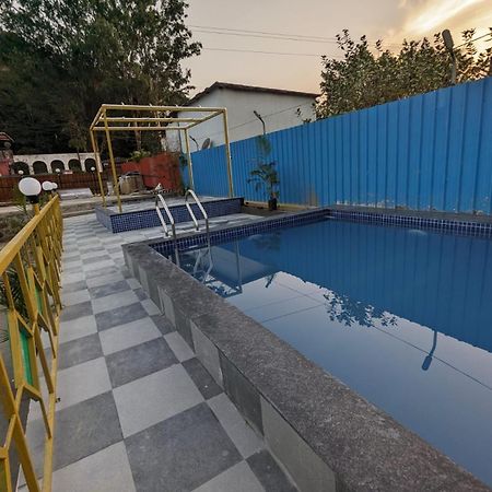 Blue Bell Homestay Lonavala Exteriör bild